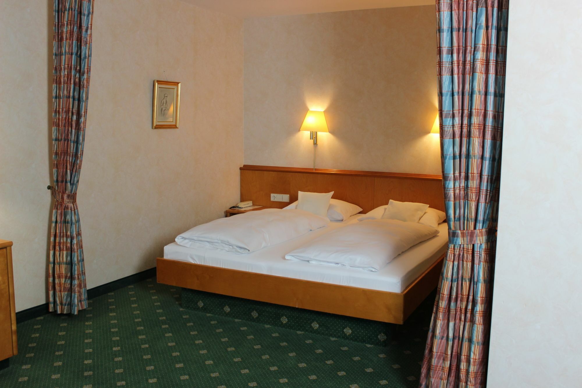 Best Western Hotel Polisina Ochsenfurt Exteriör bild